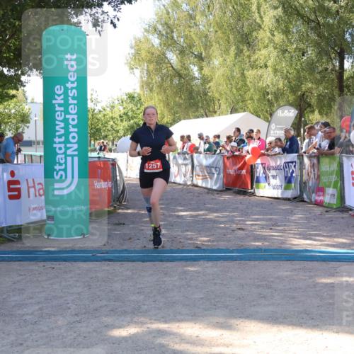 07.09.2025 - 19. Norderstedt Triathlon Zöllner http://msf.ph/oto/8777018 07.09.2025 12:08:18 Ziel 1257 meine-sportfotos.de