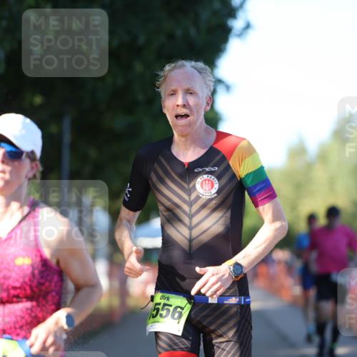 07.09.2025 - 19. Norderstedt Triathlon Michael Strokosch http://msf.ph/oto/8777036 07.09.2025 16:49:28 Laufen 425, 878, 950, 1556 meine-sportfotos.de