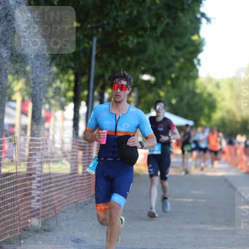 07.09.2025 - 19. Norderstedt Triathlon Michael Strokosch http://msf.ph/oto/8777052 07.09.2025 16:49:33 Laufen 425, 878, 950 meine-sportfotos.de