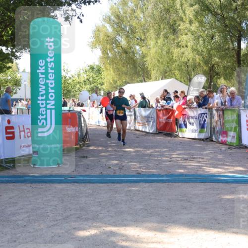 07.09.2025 - 19. Norderstedt Triathlon Zöllner http://msf.ph/oto/8777053 07.09.2025 12:08:43 Ziel 1210, 1236 meine-sportfotos.de