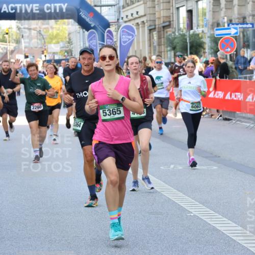 07.09.2025 - BARMER Alsterlauf Strokosch-Dieckow http://msf.ph/oto/8777066 07.09.2025 10:07:16 Ziel 2233, 2315, 2353, 2372, 2520, 2662, 2755, 2893, 2939, 2965, 3063, 3265, 3837, 3864, 3976, 4110, 4859, 4860, 5173, 5212, 5315, 5402, 5475, 5524, 5593, 5854, 5935, 5939, 6140, 6141, 6146, 6219, 6343, 8282 meine-sportfotos.de