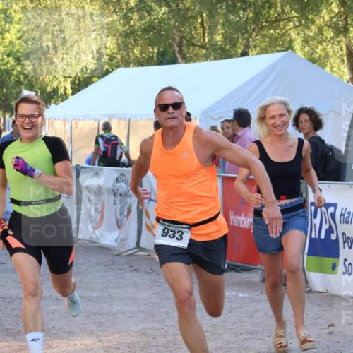 07.09.2025 - 19. Norderstedt Triathlon Zöllner http://msf.ph/oto/8777069 07.09.2025 17:12:49 Ziel 933, 1557 meine-sportfotos.de