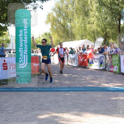 07.09.2025 - 19. Norderstedt Triathlon Zöllner http://msf.ph/oto/8777074 07.09.2025 12:08:45 Ziel 1210, 1236 meine-sportfotos.de