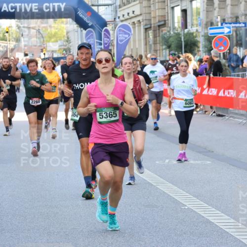 07.09.2025 - BARMER Alsterlauf Strokosch-Dieckow http://msf.ph/oto/8777078 07.09.2025 10:07:16 Ziel 2233, 2315, 2353, 2372, 2520, 2662, 2755, 2893, 2939, 2965, 3063, 3265, 3837, 3864, 3976, 4110, 4859, 4860, 5173, 5212, 5315, 5402, 5475, 5524, 5593, 5854, 5935, 5939, 6140, 6141, 6146, 6219, 6343, 8282 meine-sportfotos.de