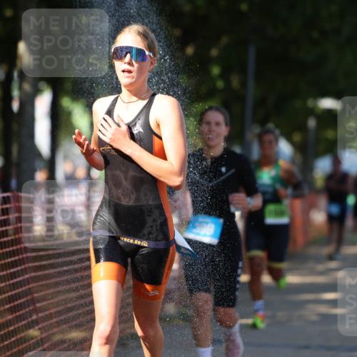 07.09.2025 - 19. Norderstedt Triathlon Michael Strokosch http://msf.ph/oto/8777146 07.09.2025 15:49:52 Laufen 399, 473, 1434, 1486, 1500, 1504 meine-sportfotos.de