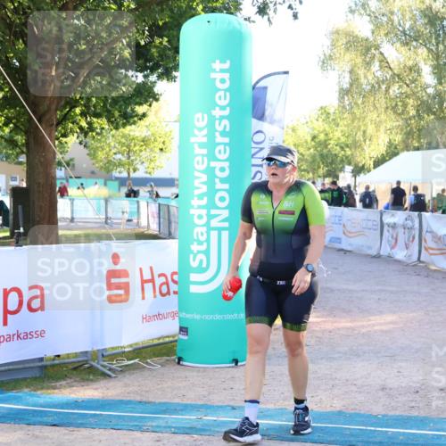 07.09.2025 - 19. Norderstedt Triathlon Zöllner http://msf.ph/oto/8777154 07.09.2025 17:12:57 Ziel 454 meine-sportfotos.de