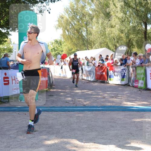 07.09.2025 - 19. Norderstedt Triathlon Zöllner http://msf.ph/oto/8777158 07.09.2025 12:09:16 Ziel 185, 806 meine-sportfotos.de