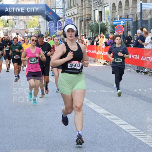 07.09.2025 - BARMER Alsterlauf Strokosch-Dieckow http://msf.ph/oto/8777164 07.09.2025 10:07:15 Ziel 2233, 2353, 2372, 2520, 2662, 2755, 2893, 2939, 2965, 3063, 3108, 3109, 3265, 3837, 3864, 3976, 4110, 4859, 4860, 5173, 5212, 5315, 5399, 5402, 5475, 5524, 5593, 5854, 5939, 6140, 6141, 6146, 6219, 6343, 8282 meine-sportfotos.de