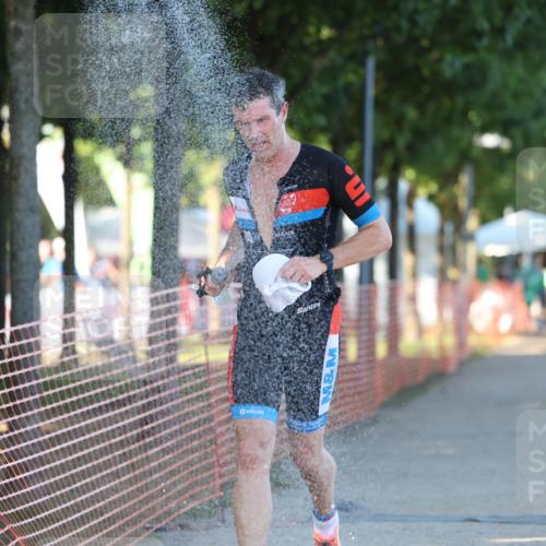 07.09.2025 - 19. Norderstedt Triathlon Michael Strokosch http://msf.ph/oto/8777165 07.09.2025 16:49:51 Laufen 376, 883, 1417, 1585, 1607 meine-sportfotos.de