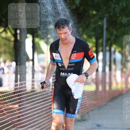07.09.2025 - 19. Norderstedt Triathlon Michael Strokosch http://msf.ph/oto/8777173 07.09.2025 16:49:51 Laufen 376, 883, 1417, 1585, 1607 meine-sportfotos.de