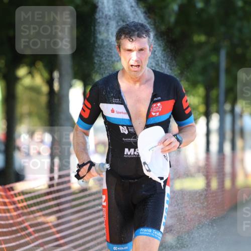 07.09.2025 - 19. Norderstedt Triathlon Michael Strokosch http://msf.ph/oto/8777180 07.09.2025 16:49:52 Laufen 376, 1417, 1585 meine-sportfotos.de