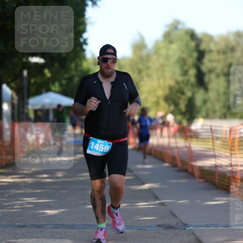 07.09.2025 - 19. Norderstedt Triathlon Michael Strokosch http://msf.ph/oto/8777210 07.09.2025 15:50:07 Laufen 377, 400, 445, 478, 1459 meine-sportfotos.de