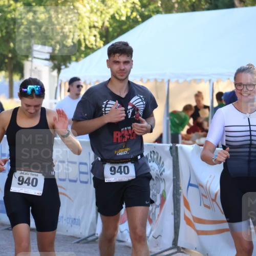 07.09.2025 - 19. Norderstedt Triathlon Zöllner http://msf.ph/oto/8777237 07.09.2025 17:14:18 Ziel 940 meine-sportfotos.de