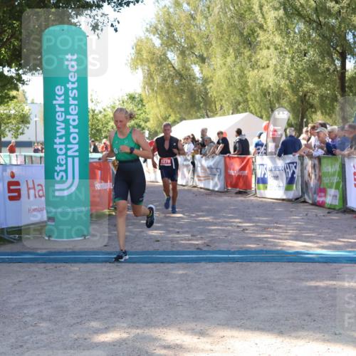 07.09.2025 - 19. Norderstedt Triathlon Zöllner http://msf.ph/oto/8777298 07.09.2025 12:10:42 Ziel 1164, 1279 meine-sportfotos.de