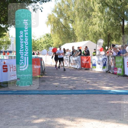 07.09.2025 - 19. Norderstedt Triathlon Zöllner http://msf.ph/oto/8777337 07.09.2025 12:11:12 Ziel 300, 1155 meine-sportfotos.de
