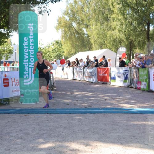 07.09.2025 - 19. Norderstedt Triathlon Zöllner http://msf.ph/oto/8777361 07.09.2025 12:11:15 Ziel 300, 1155 meine-sportfotos.de