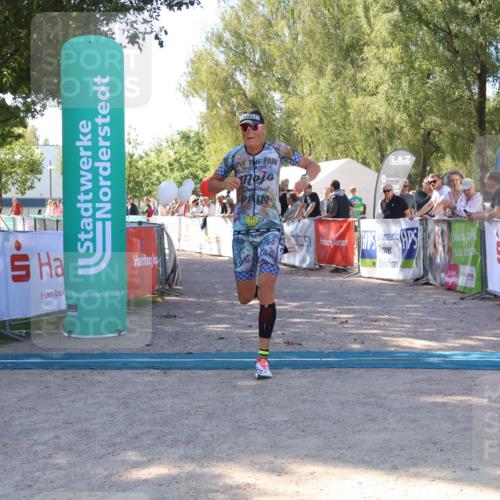 07.09.2025 - 19. Norderstedt Triathlon Zöllner http://msf.ph/oto/8777389 07.09.2025 12:11:43 Ziel 787 meine-sportfotos.de