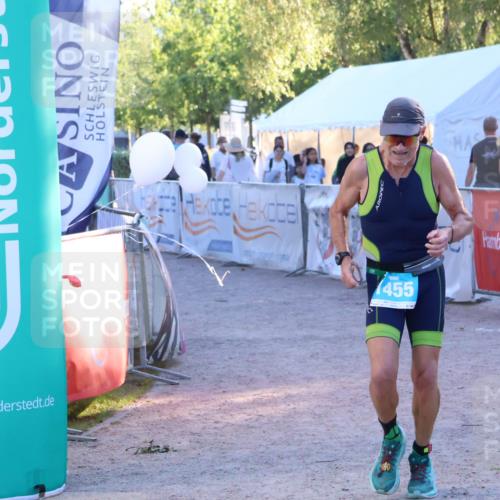 07.09.2025 - 19. Norderstedt Triathlon Zöllner http://msf.ph/oto/8777395 07.09.2025 17:14:45 Ziel 1455 meine-sportfotos.de