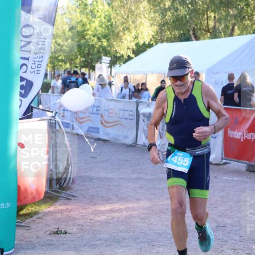 07.09.2025 - 19. Norderstedt Triathlon Zöllner http://msf.ph/oto/8777398 07.09.2025 17:14:45 Ziel 1455 meine-sportfotos.de