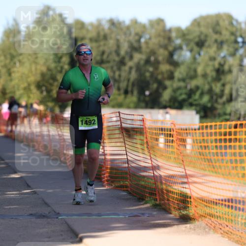 07.09.2025 - 19. Norderstedt Triathlon Michael Strokosch http://msf.ph/oto/8777415 07.09.2025 15:50:38 Laufen 479, 896, 1492 meine-sportfotos.de