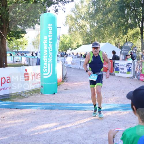 07.09.2025 - 19. Norderstedt Triathlon Zöllner http://msf.ph/oto/8777419 07.09.2025 17:14:46 Ziel 1455 meine-sportfotos.de