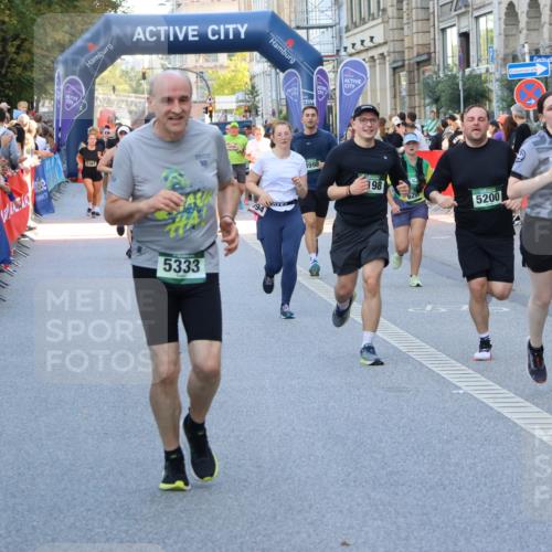 07.09.2025 - BARMER Alsterlauf Strokosch-Dieckow http://msf.ph/oto/8777422 07.09.2025 10:07:08 Ziel 2109, 2110, 2233, 2353, 2372, 2520, 2637, 2662, 2755, 2893, 2939, 2962, 3108, 3109, 3196, 3265, 3343, 3782, 3820, 3864, 3976, 4061, 4063, 4110, 4309, 4859, 4957, 5060, 5399, 5524, 5593, 5854, 5932, 6061, 6140, 6141, 8282 meine-sportfotos.de