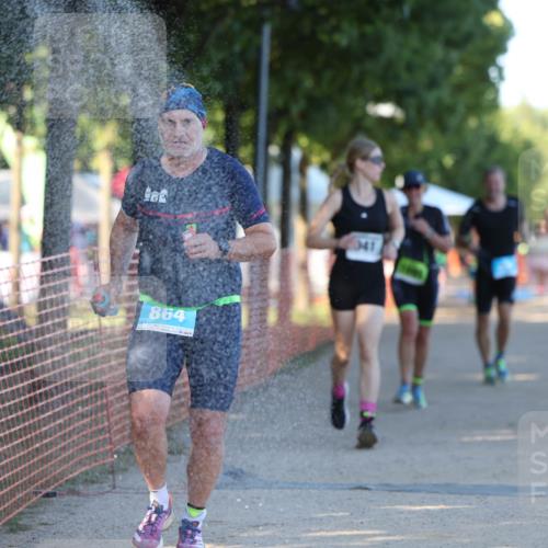 07.09.2025 - 19. Norderstedt Triathlon Michael Strokosch http://msf.ph/oto/8777423 07.09.2025 16:51:05 Laufen 864, 868, 915, 936, 941, 1095, 1407 meine-sportfotos.de