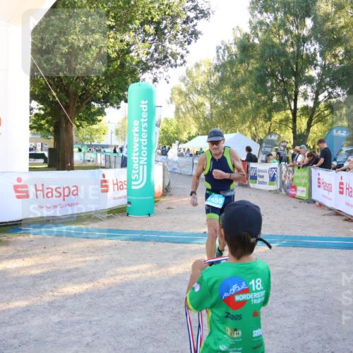 07.09.2025 - 19. Norderstedt Triathlon Zöllner http://msf.ph/oto/8777425 07.09.2025 17:14:47 Ziel 1455 meine-sportfotos.de