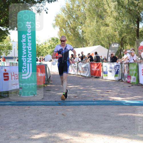 07.09.2025 - 19. Norderstedt Triathlon Zöllner http://msf.ph/oto/8777427 07.09.2025 12:12:37 Ziel 296 meine-sportfotos.de