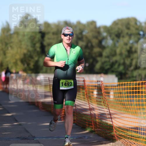 07.09.2025 - 19. Norderstedt Triathlon Michael Strokosch http://msf.ph/oto/8777437 07.09.2025 15:50:39 Laufen 479, 896, 1492 meine-sportfotos.de
