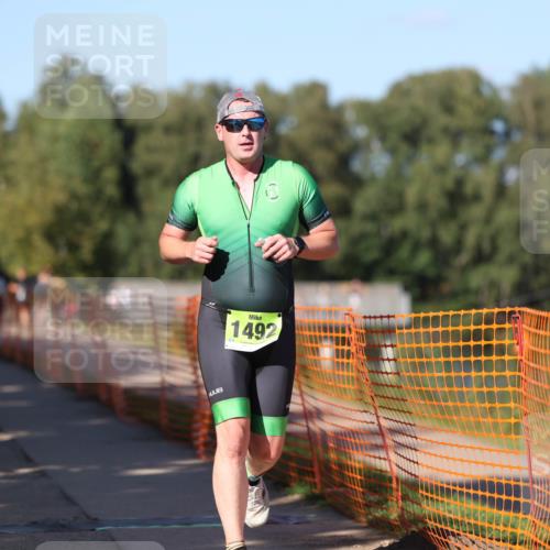 07.09.2025 - 19. Norderstedt Triathlon Michael Strokosch http://msf.ph/oto/8777449 07.09.2025 15:50:39 Laufen 479, 896, 1492 meine-sportfotos.de