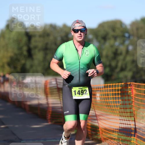 07.09.2025 - 19. Norderstedt Triathlon Michael Strokosch http://msf.ph/oto/8777456 07.09.2025 15:50:40 Laufen 479, 896, 1492 meine-sportfotos.de