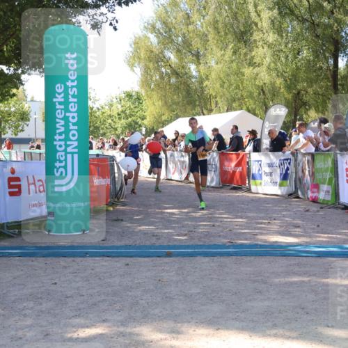 07.09.2025 - 19. Norderstedt Triathlon Zöllner http://msf.ph/oto/8777465 07.09.2025 12:13:50 Ziel 229, 1182, 1190 meine-sportfotos.de