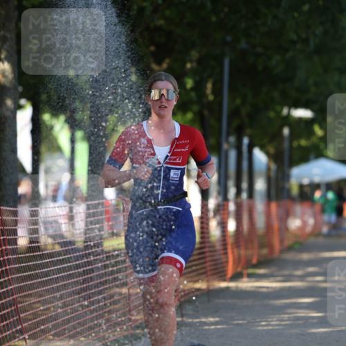 07.09.2025 - 19. Norderstedt Triathlon Michael Strokosch http://msf.ph/oto/8777488 07.09.2025 15:51:06 Laufen 1498 meine-sportfotos.de