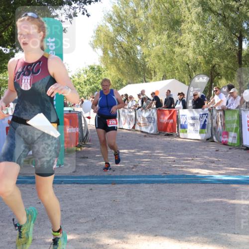 07.09.2025 - 19. Norderstedt Triathlon Zöllner http://msf.ph/oto/8777496 07.09.2025 12:13:54 Ziel 229, 1182, 1190 meine-sportfotos.de