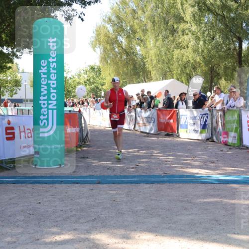 07.09.2025 - 19. Norderstedt Triathlon Zöllner http://msf.ph/oto/8777503 07.09.2025 12:14:33 Ziel 704 meine-sportfotos.de