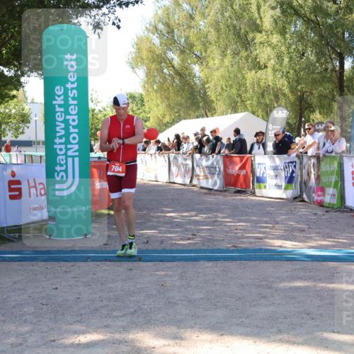 07.09.2025 - 19. Norderstedt Triathlon Zöllner http://msf.ph/oto/8777511 07.09.2025 12:14:35 Ziel 704 meine-sportfotos.de