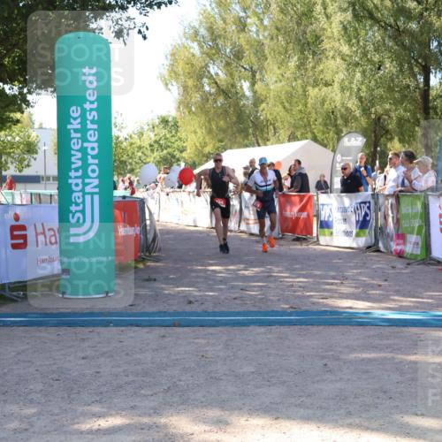 07.09.2025 - 19. Norderstedt Triathlon Zöllner http://msf.ph/oto/8777533 07.09.2025 12:14:47 Ziel 154, 819 meine-sportfotos.de