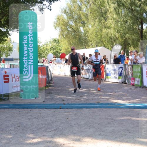 07.09.2025 - 19. Norderstedt Triathlon Zöllner http://msf.ph/oto/8777535 07.09.2025 12:14:48 Ziel 154, 819 meine-sportfotos.de