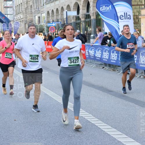07.09.2025 - BARMER Alsterlauf Strokosch-Dieckow http://msf.ph/oto/8777611 07.09.2025 10:07:03 Ziel 2109, 2110, 2218, 2233, 2353, 2520, 2637, 2662, 2767, 2893, 2939, 2962, 3108, 3109, 3196, 3265, 3274, 3343, 3782, 3820, 3864, 4061, 4063, 4309, 4409, 4859, 4957, 5060, 5292, 5399, 5524, 5593, 5932, 6061, 8282 meine-sportfotos.de