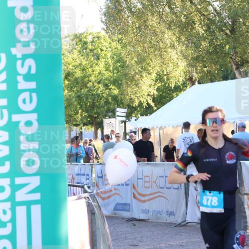 07.09.2025 - 19. Norderstedt Triathlon Zöllner http://msf.ph/oto/8777615 07.09.2025 17:15:50 Ziel 878 meine-sportfotos.de