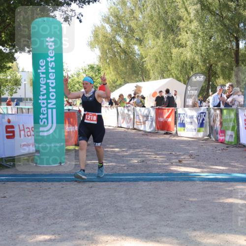 07.09.2025 - 19. Norderstedt Triathlon Zöllner http://msf.ph/oto/8777628 07.09.2025 12:17:38 Ziel 1218 meine-sportfotos.de
