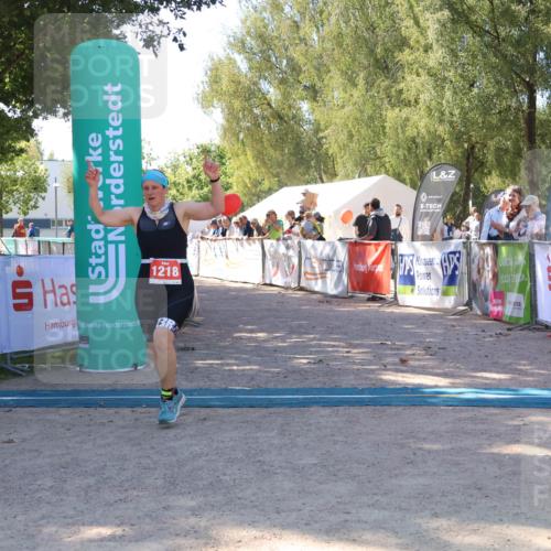 07.09.2025 - 19. Norderstedt Triathlon Zöllner http://msf.ph/oto/8777631 07.09.2025 12:17:39 Ziel 1218 meine-sportfotos.de