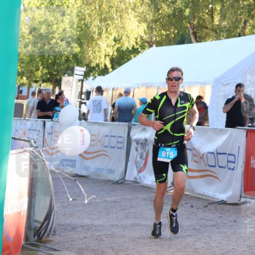 07.09.2025 - 19. Norderstedt Triathlon Zöllner http://msf.ph/oto/8777661 07.09.2025 17:15:56 Ziel 878, 915 meine-sportfotos.de
