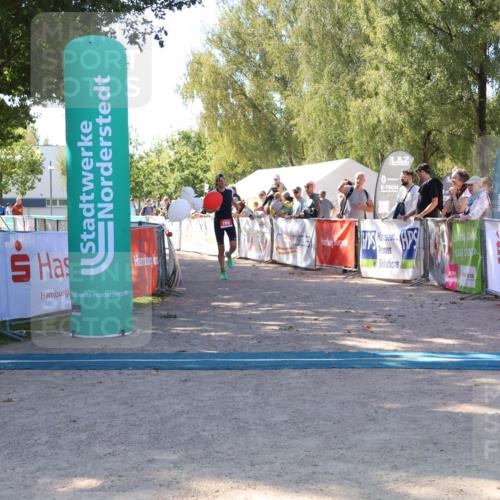 07.09.2025 - 19. Norderstedt Triathlon Zöllner http://msf.ph/oto/8777668 07.09.2025 12:18:08 Ziel 768 meine-sportfotos.de