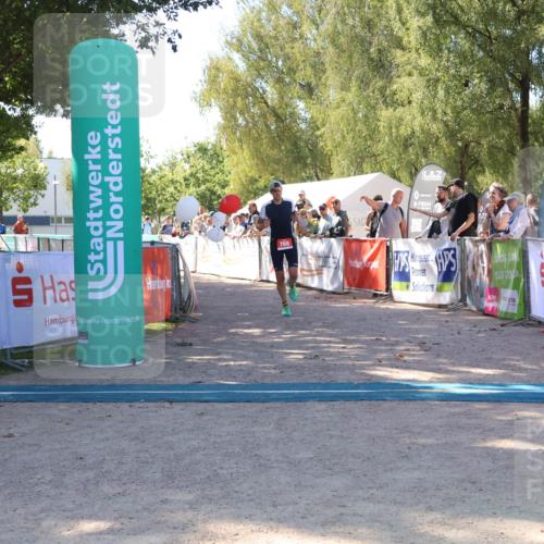 07.09.2025 - 19. Norderstedt Triathlon Zöllner http://msf.ph/oto/8777675 07.09.2025 12:18:08 Ziel 768 meine-sportfotos.de