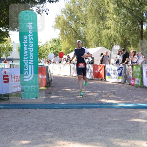 07.09.2025 - 19. Norderstedt Triathlon Zöllner http://msf.ph/oto/8777689 07.09.2025 12:18:10 Ziel 768 meine-sportfotos.de