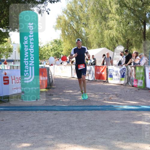 07.09.2025 - 19. Norderstedt Triathlon Zöllner http://msf.ph/oto/8777693 07.09.2025 12:18:10 Ziel 768 meine-sportfotos.de