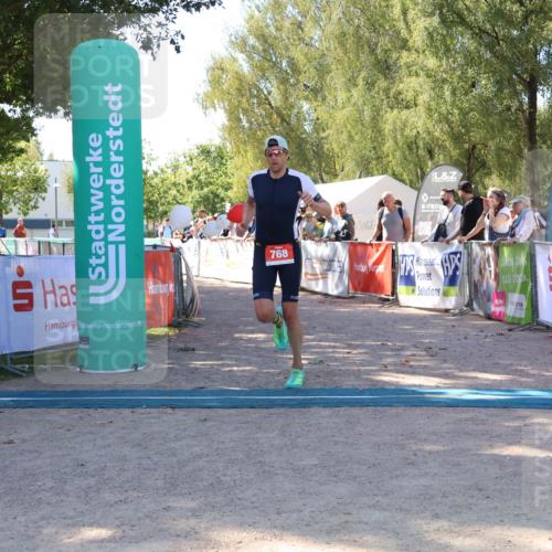 07.09.2025 - 19. Norderstedt Triathlon Zöllner http://msf.ph/oto/8777695 07.09.2025 12:18:10 Ziel 768 meine-sportfotos.de