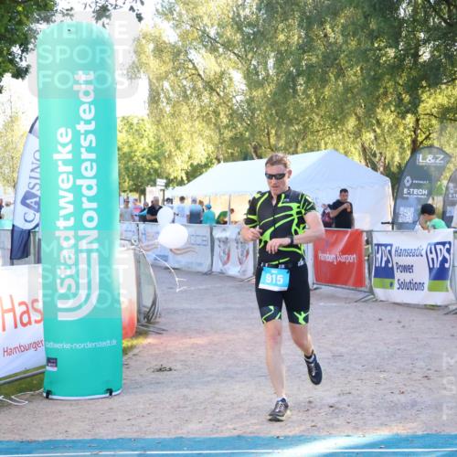 07.09.2025 - 19. Norderstedt Triathlon Zöllner http://msf.ph/oto/8777696 07.09.2025 17:15:58 Ziel 915 meine-sportfotos.de